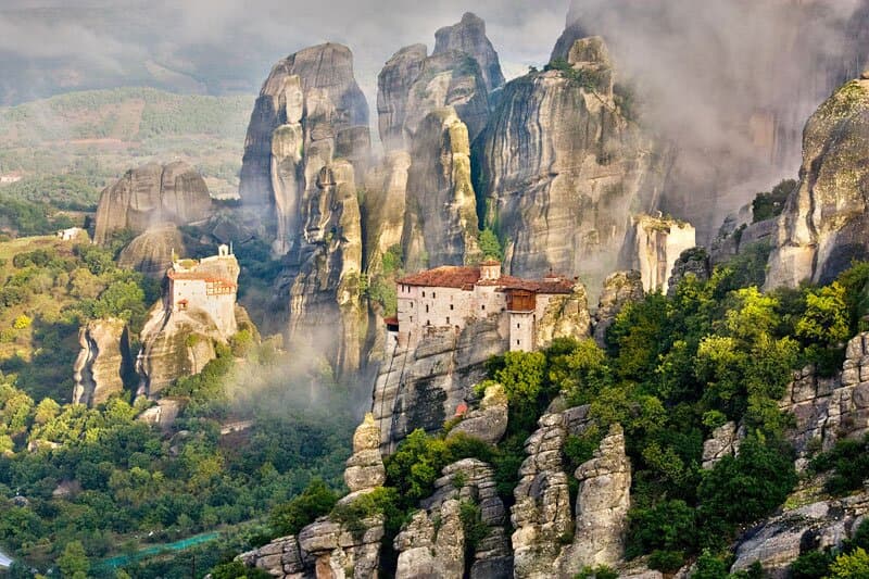 In Coach 2 Days Delphi & Meteora
