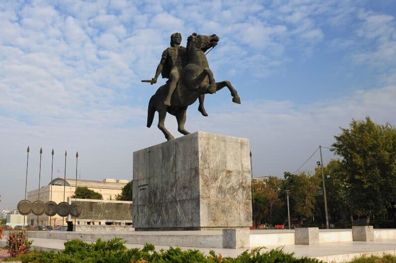 In Coach Northern Greece: Five Days (Delphi, Meteora, Thessaloniki & Macedonia)