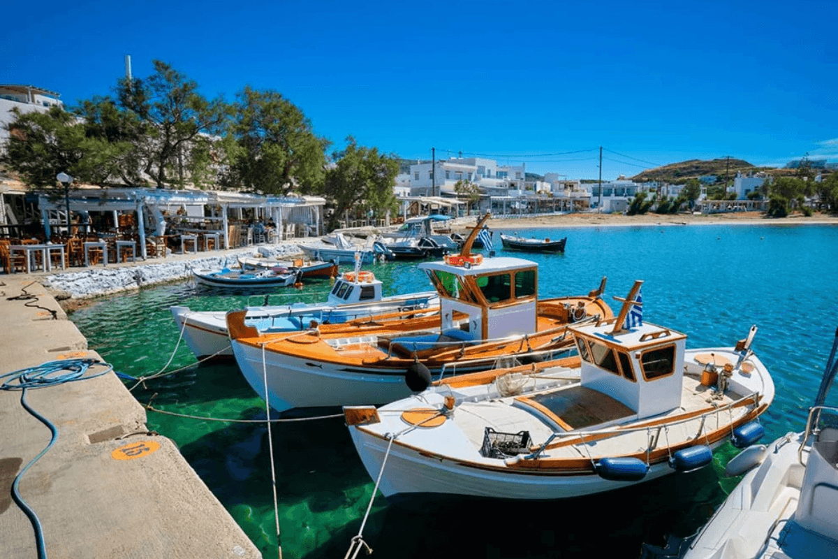 Milos: Pollonia