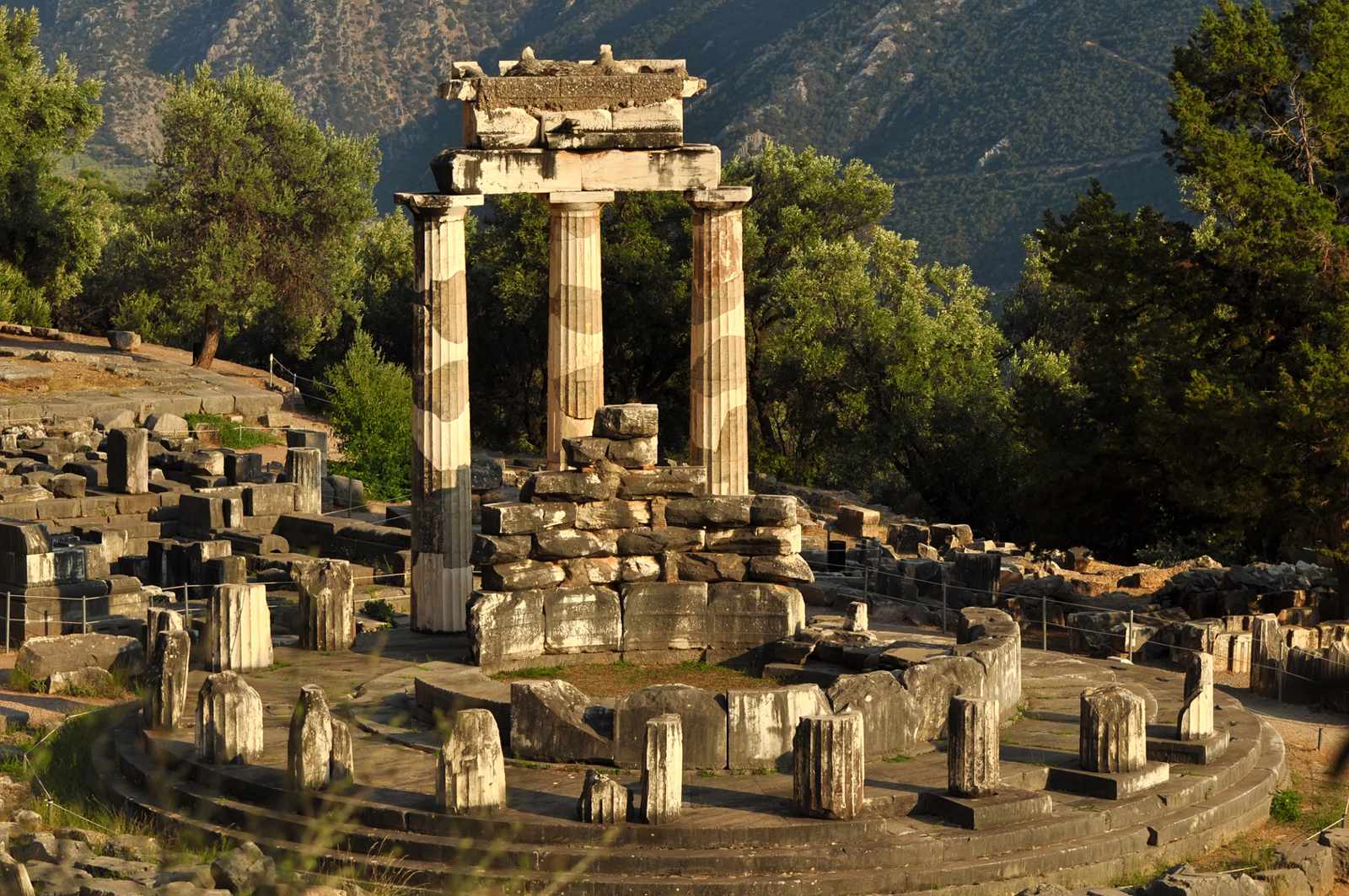 In Coach Classical Tour: Three Days (Epidauros, Mycenae, Olympia, Delphi)