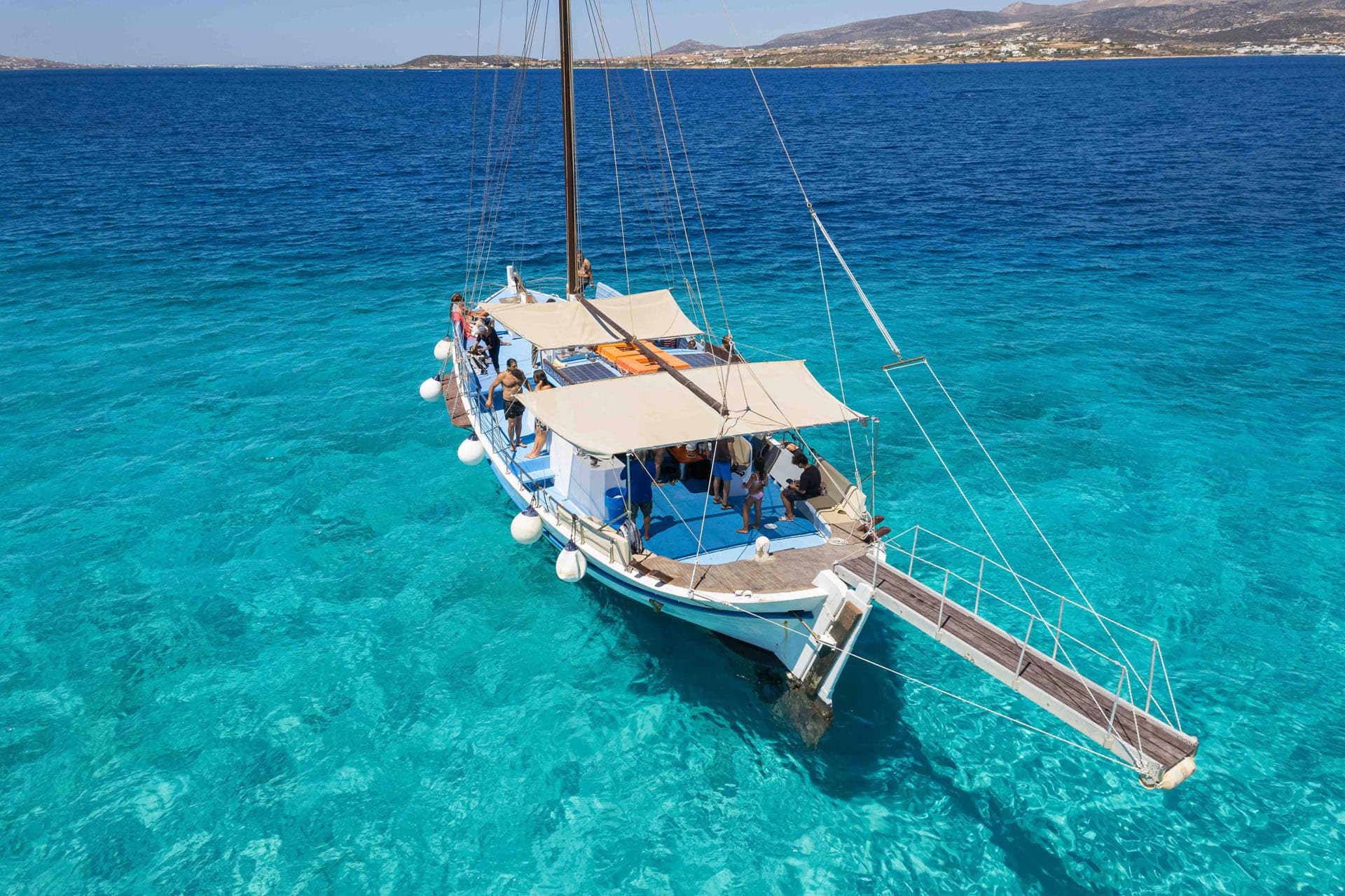 Wooden Trehantiri Cruise